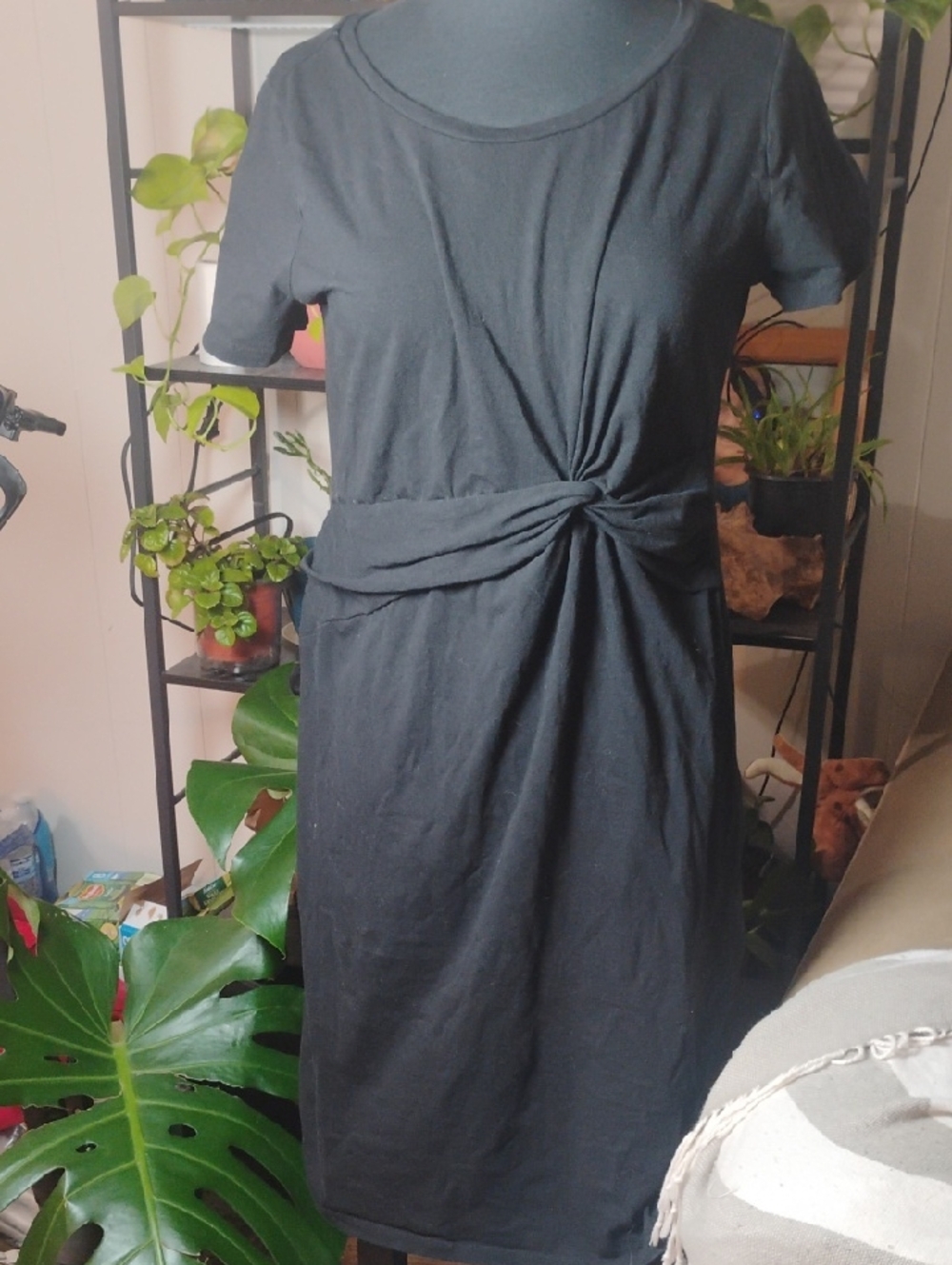 Old Navy Black Short-Sleeve Twist-Waist Midi Dress